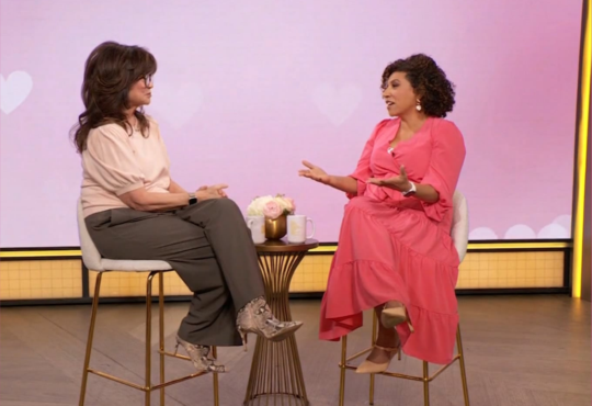 Relationship expert Damona Hoffman on The Drew Barrymore Show discussing 2026 dating trends with Valeri Bertinelli on The Drew Barrymore Show
